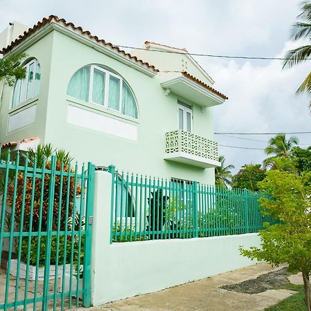 Numero Uno Beach Apartments San Juan Exterior foto